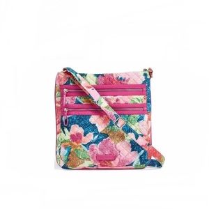 🎉🎉Host Pick🎉🎉Vera Bradley Triple Zip Hipster
